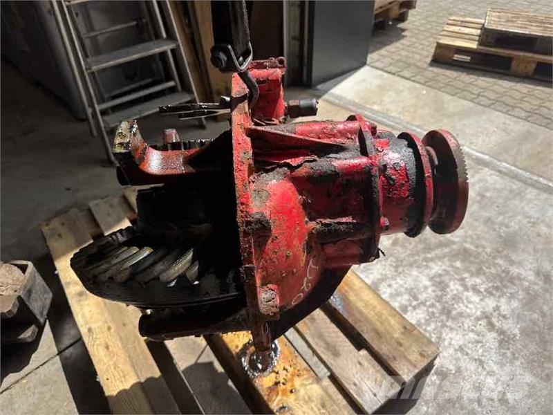Iveco / MERITOR 3.80 // 42560542 Axles