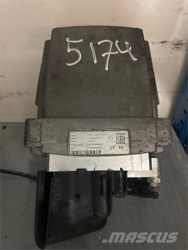 MAN ADBLUE PUMPE 81.15403-6146 Transport - Inne
