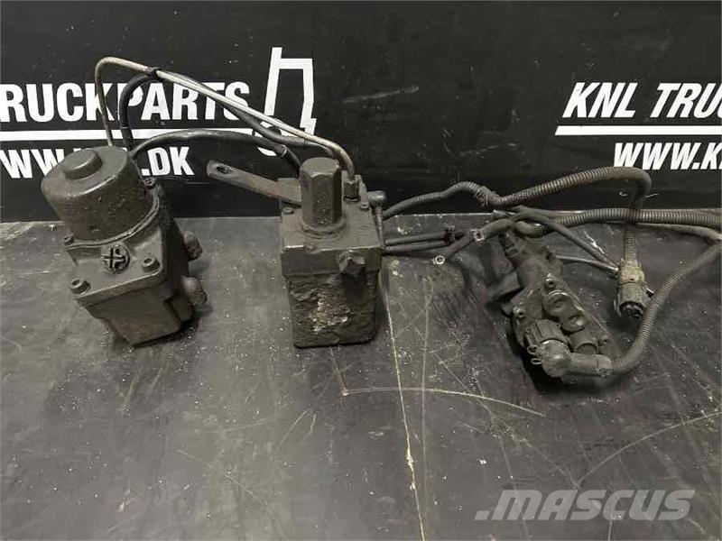 MAN CAB TILT PUMP ELECTRIC 81.41723-6122 + 81.41723-61 Καμπίνες και εσωτερικό