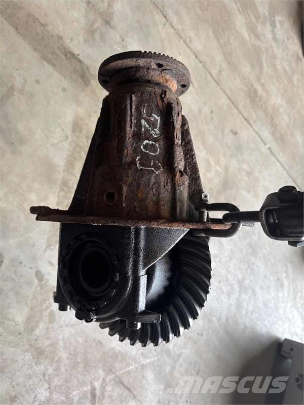 MAN DIFF HY-0718 - 3.700 // 81.35010-6273 Ejes