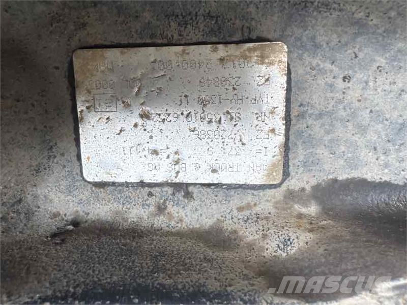 MAN DIFF HY-1350 - 4.111 // 81.35010-6252 محور العجلة