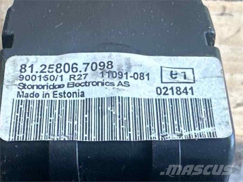 MAN DOOR MODULE 81.25806-7098 Elektronika