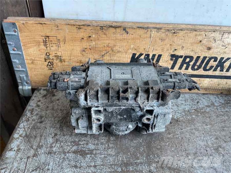 MAN EBS VALVE 81.52106-6071 مشعات