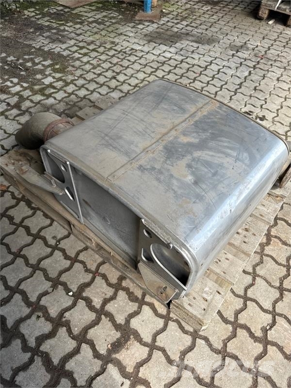 MAN EXHAUST 81.15101-0410 Transport - Inne