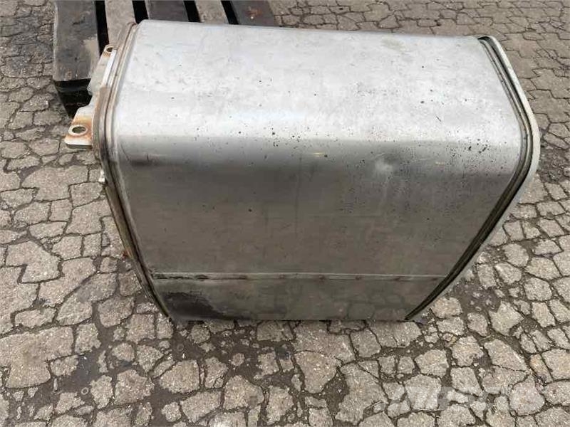 MAN EXHAUST 81.15101-0411 Transport - Inne