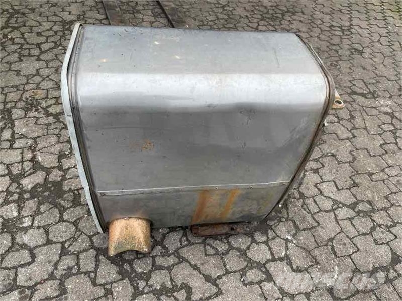 MAN EXHAUST 81.15101-0411 Transport - Inne