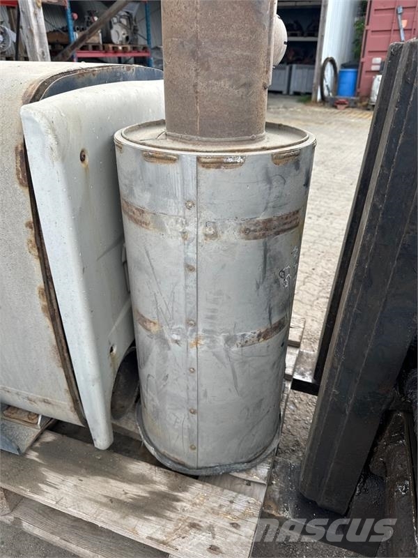 MAN EXHAUST 82.15101-0049 Transport - Inne