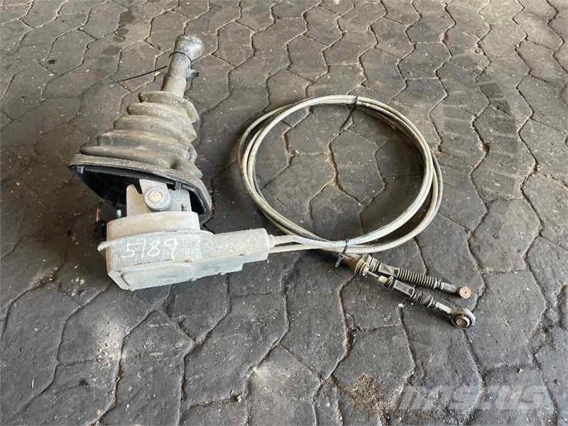 MAN GEAR LEVER / SHIFTING 81.32605-6139 Коробки передач