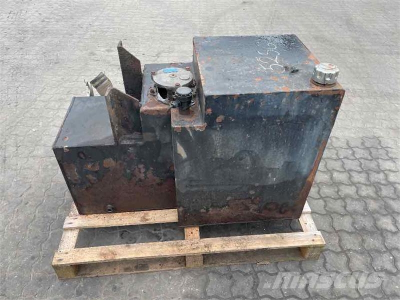 MAN HYDRAULIC TANK Хидравлични