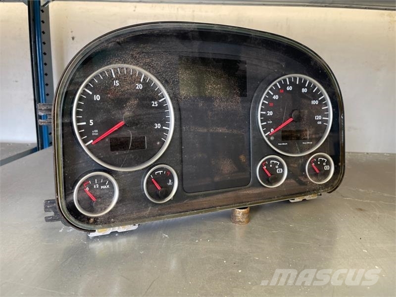 MAN INSTRUMENT 81.27202-6258 Kabine in notranjost