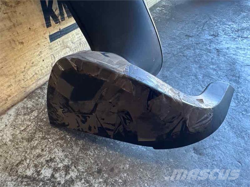 MAN MIRROR LEFT 81.63730-6859 Cabinas e interior