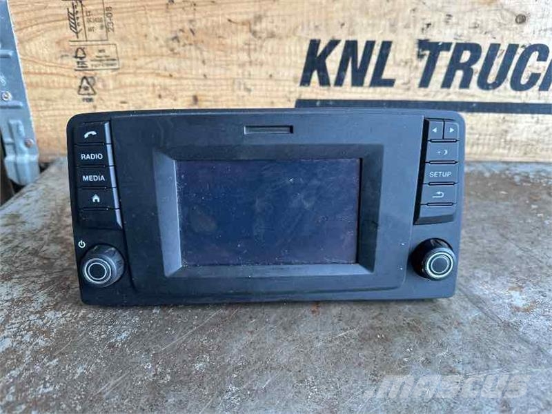 MAN RADIO 81.28100-6042 Electronics
