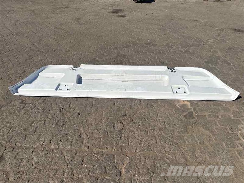 MAN ROOF SPOILER 81.62910-5393 Vezetőfülke és belső tartozékok