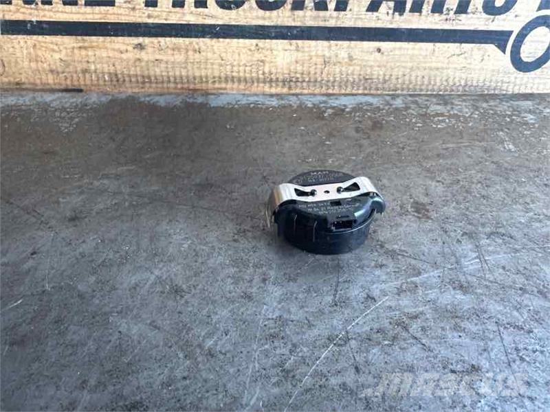 MAN SENSOR 81.25837-0068 Електроніка