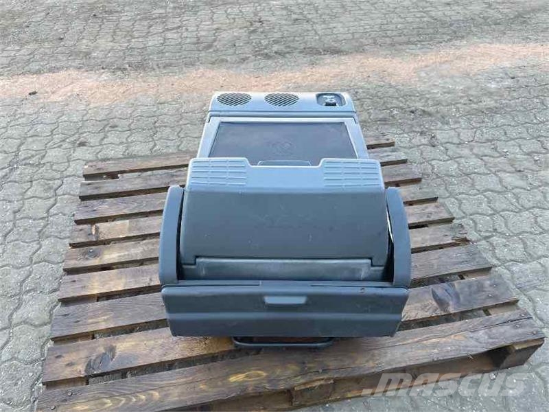 MAN TGX FRIDGE / COOL BOX 81.63910-6017 Kabinos ir salonai