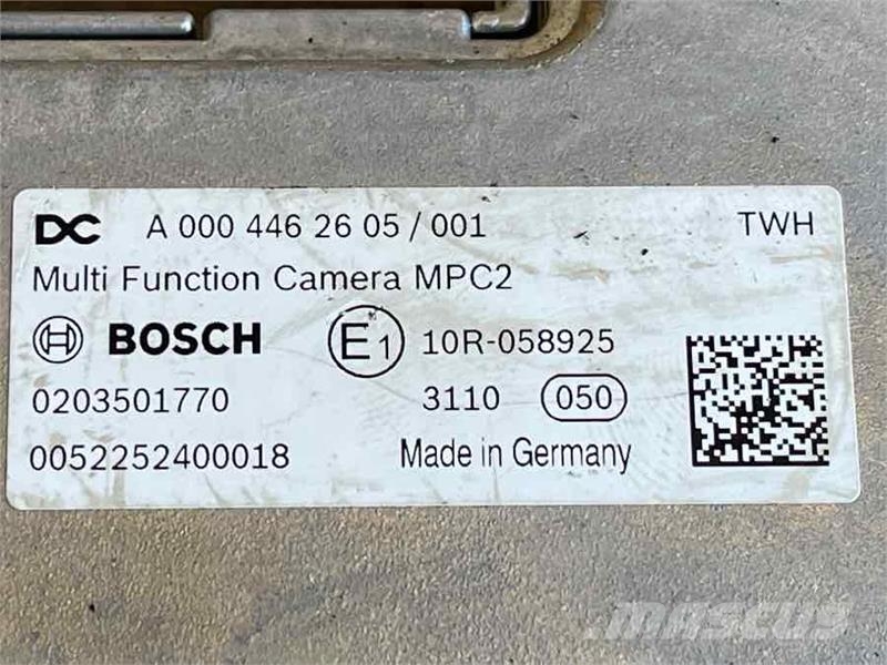 Mercedes-Benz ECU MULTI CAMERA A0004462605 Componentes electrónicos