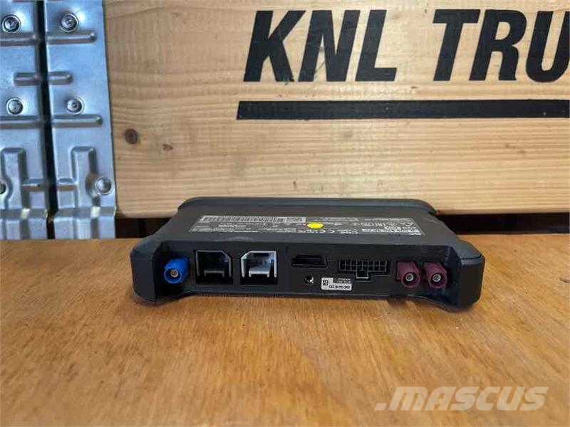 Mercedes-Benz ECU ZGS TOMTOM  A0088203826 Electronics
