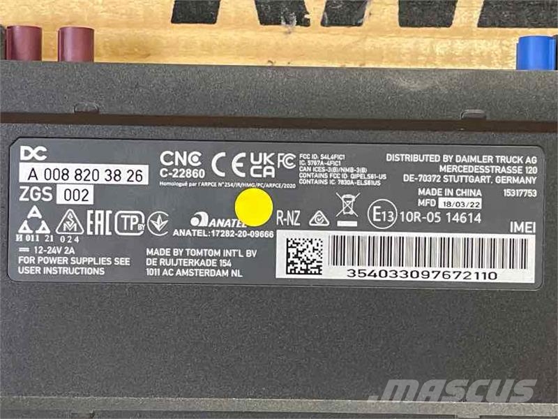 Mercedes-Benz ECU ZGS TOMTOM  A0088203826 Electronics