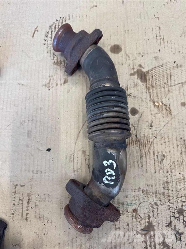 Mercedes-Benz EXHAUST PIPE A5411402503 Moteur