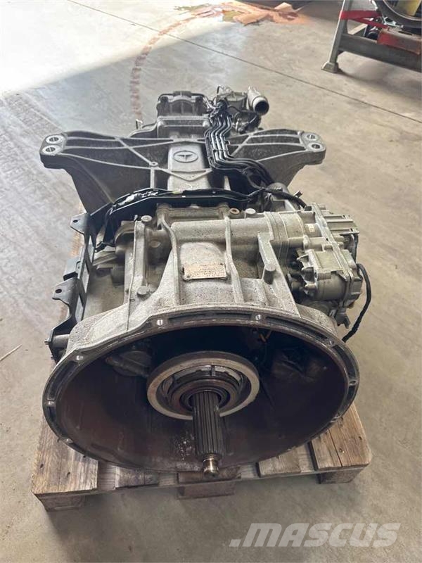 Mercedes-Benz GEARBOX G330-12 + VOITH // 715381 علب تروس