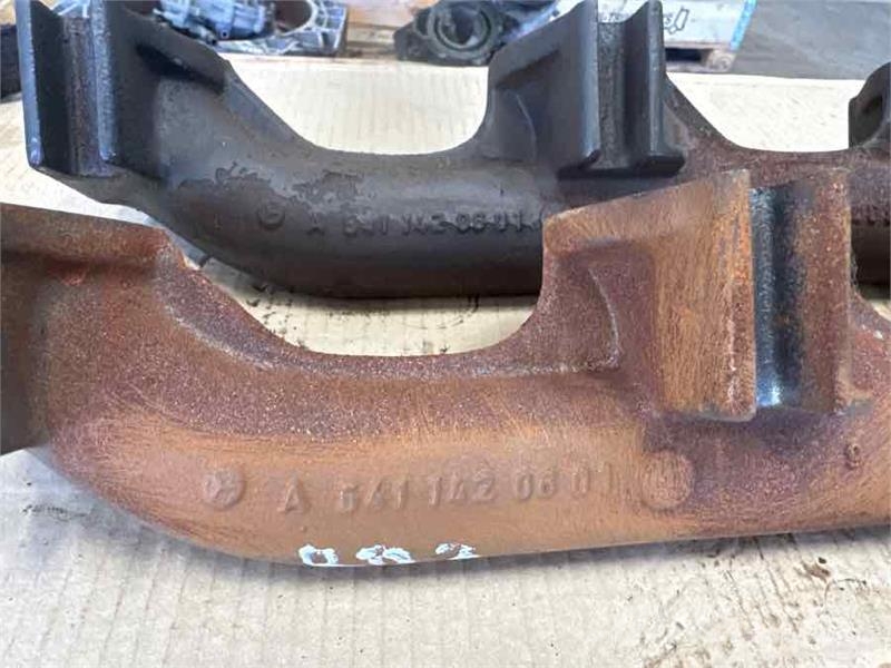 Mercedes-Benz MANIFOLD A5411420601 Moteur