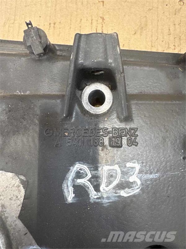 Mercedes-Benz OIL FILTER HOUSE A5411881904 Moteur
