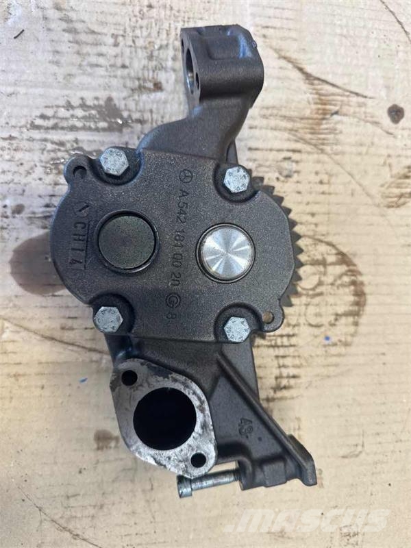 Mercedes-Benz OIL PUMP A5411800401 Moteur