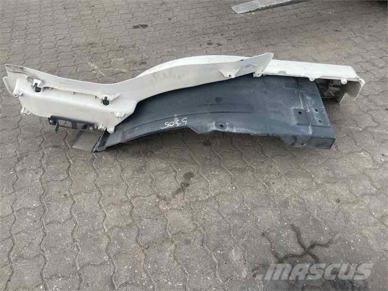 Mercedes-Benz RH SIDE STEP A9606668003 驾驶室与内部