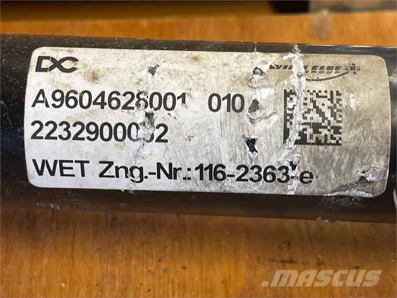 Mercedes-Benz STEERING COLUMN A9604268001 Kabīnes un interjers