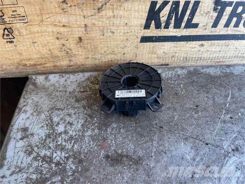 Mercedes-Benz STEERING CLOCK A0004462634 Elektronika