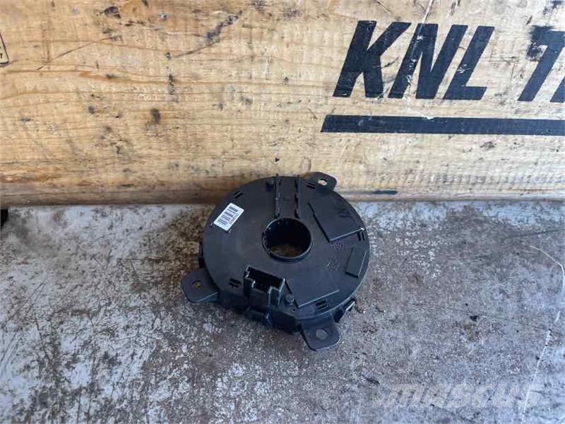 Mercedes-Benz STEERING CLOCK A0004462634 Elektronika