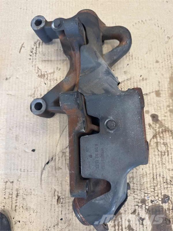 Mercedes-Benz TURBO MANIFOLD A5411420809 Moteur
