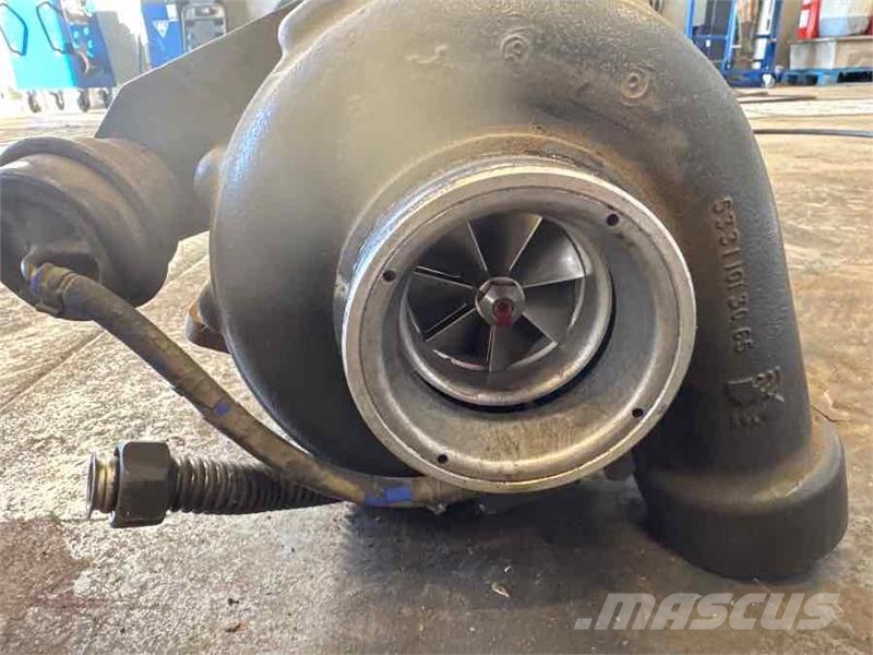 Mercedes-Benz TURBO OM501 A0090960199 Moteur