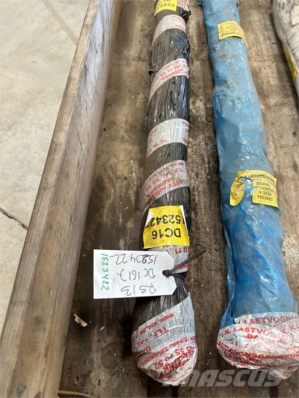 Scania 1523422 CAMSHAFT DC16 发动机