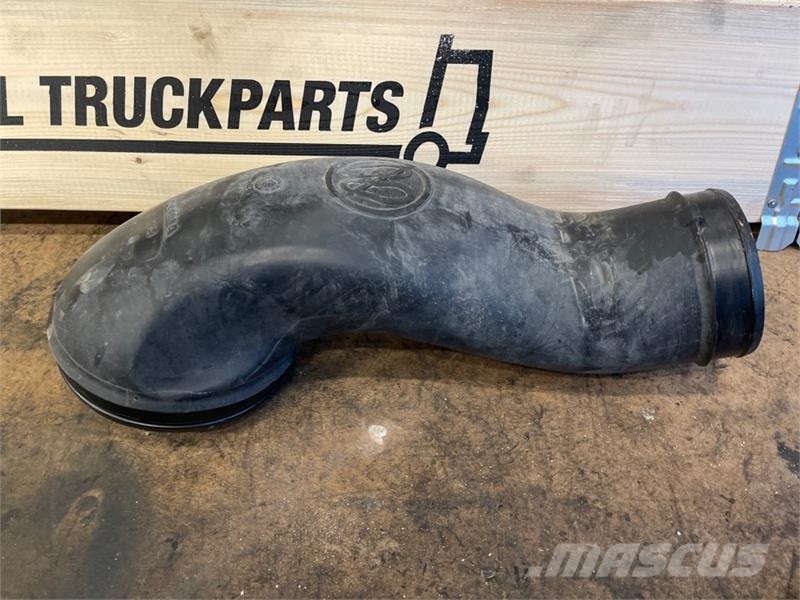Scania AIR PIPE 2275743 散热器