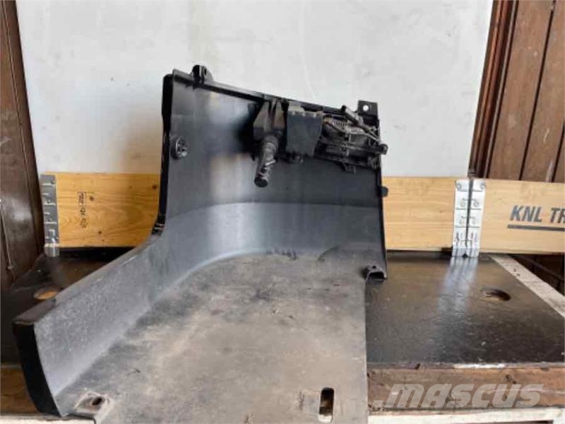 Scania BUMPER COVER LEFT SIDE 2295948 Σασί - πλαίσιο