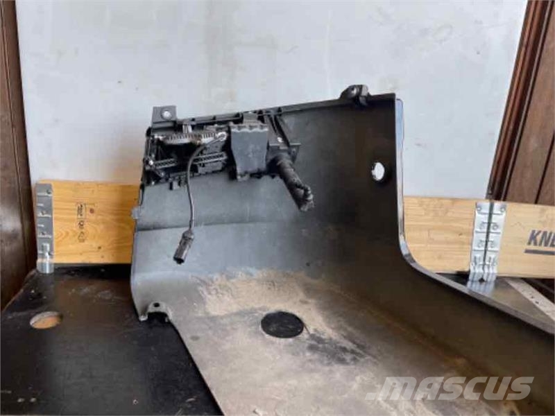 Scania BUMPER COVER RIGHT SIDE 2528870 Chassis