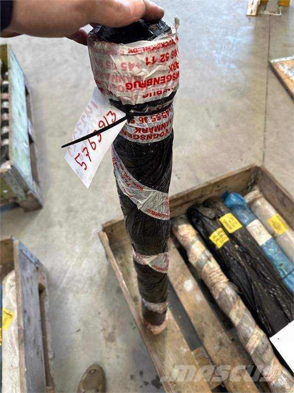 Scania CAMSHAFT DC11 1422323 发动机