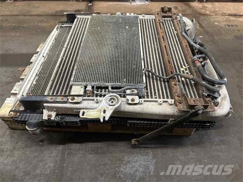 Scania COOLER AND AIRCOOLER 1795730 + 1769997 散热器