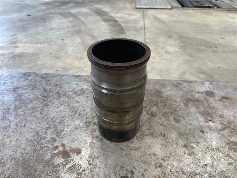 Scania CYLINDER 1518466 Engines