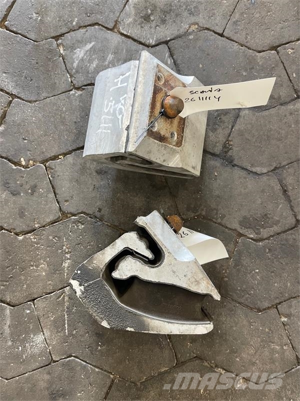 Scania ENGINE MOUNT 2611114 发动机