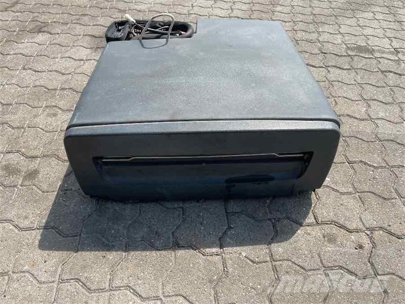 Scania FRIDGE 1906067 Kabine i unutrašnjost