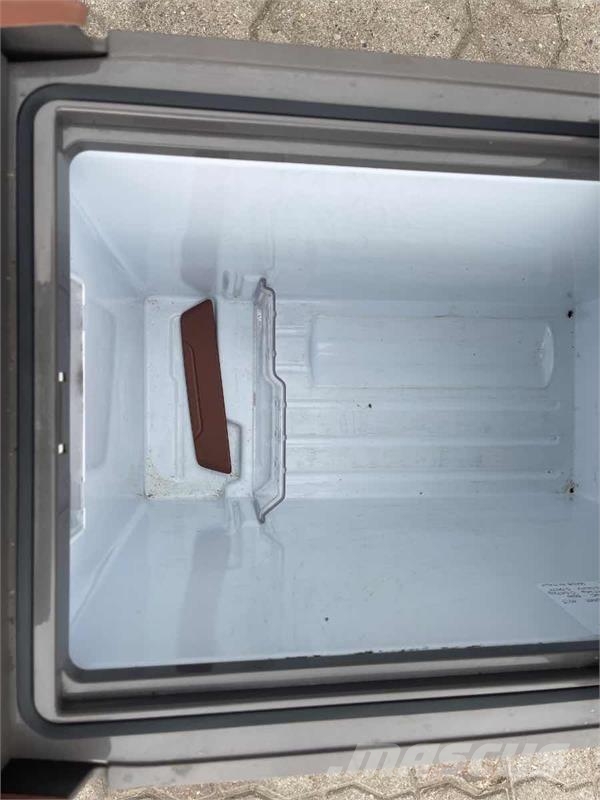 Scania FRIDGE CS 3261150 캐빈 및 인테리어
