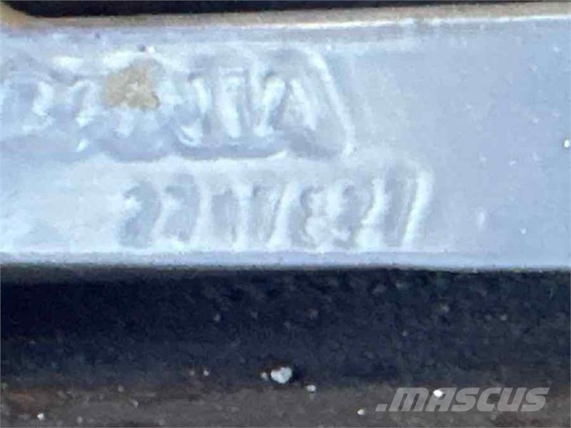 Scania FRONT BRACKET 2717827 Chassis e suspensões