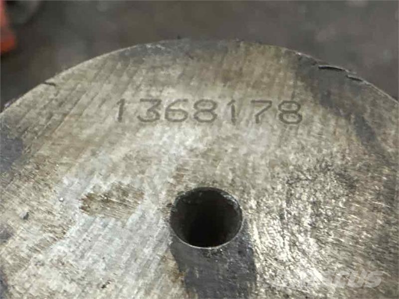 Scania HALF SHAFT 1368178 Φρένα