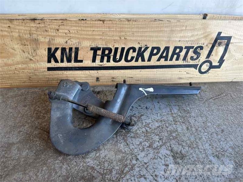 Scania LEFT SIDE HINGE 2650884 Chassis en ophanging