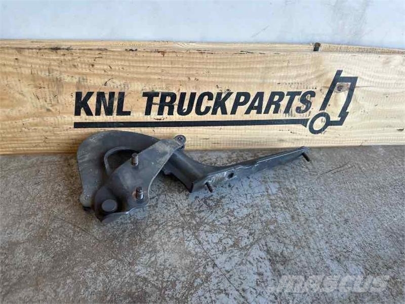 Scania LEFT SIDE HINGE 2650884 Chassis en ophanging