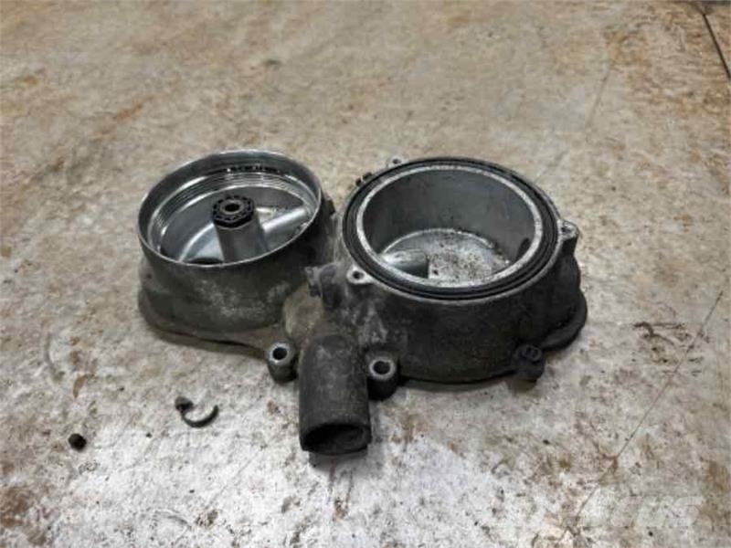 Scania OIL CLEAN COVER 2221689 发动机