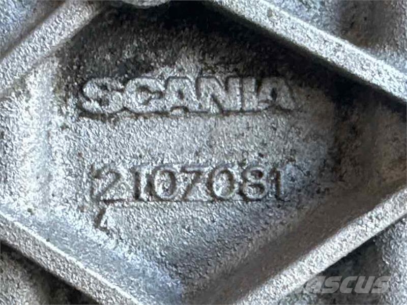 Scania OIL COOLER COVER 2107081 Engines