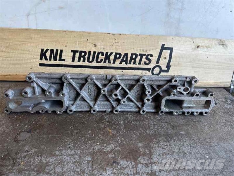 Scania OIL COOLER COVER 2107081 Engines